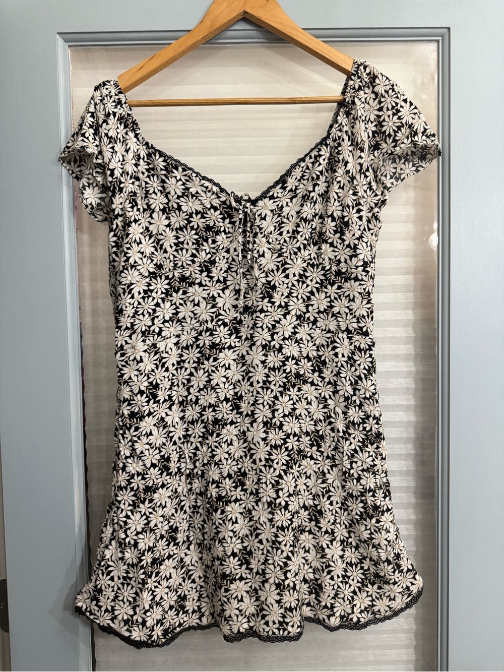 American Eagle Outfitters Black and White Daisy Mini Dress